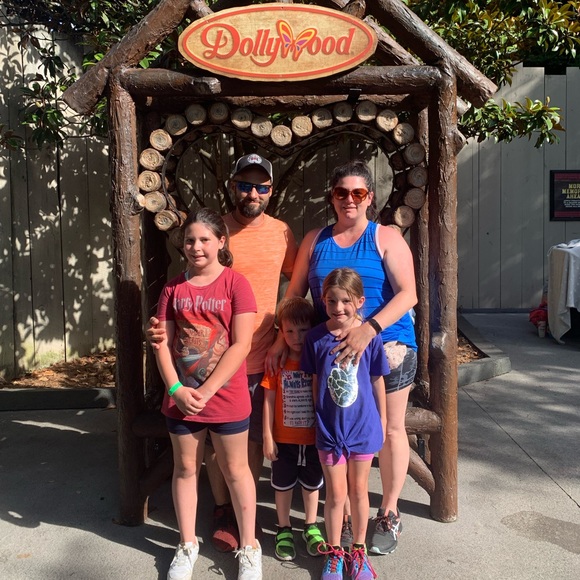 Hi! I’m Kayla. I’m a wife, mom of 3, teacher, reader, traveler, dreamer… - Picture 1 of 4